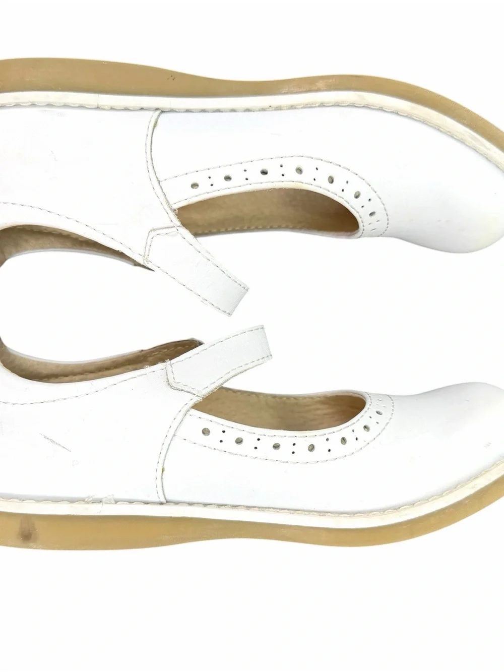 FootMates Heather Girls White Mary Jane Dress Shoes with Gold Buckle
